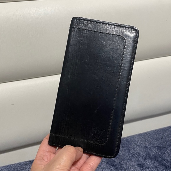 Louis Vuitton Bifold Leather Long Wallet - Picture 7 of 11